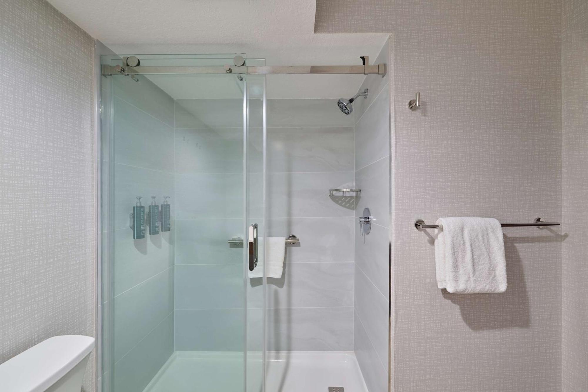 לוס אנג'לס Doubletree By Hilton Chatsworth מראה חיצוני תמונה