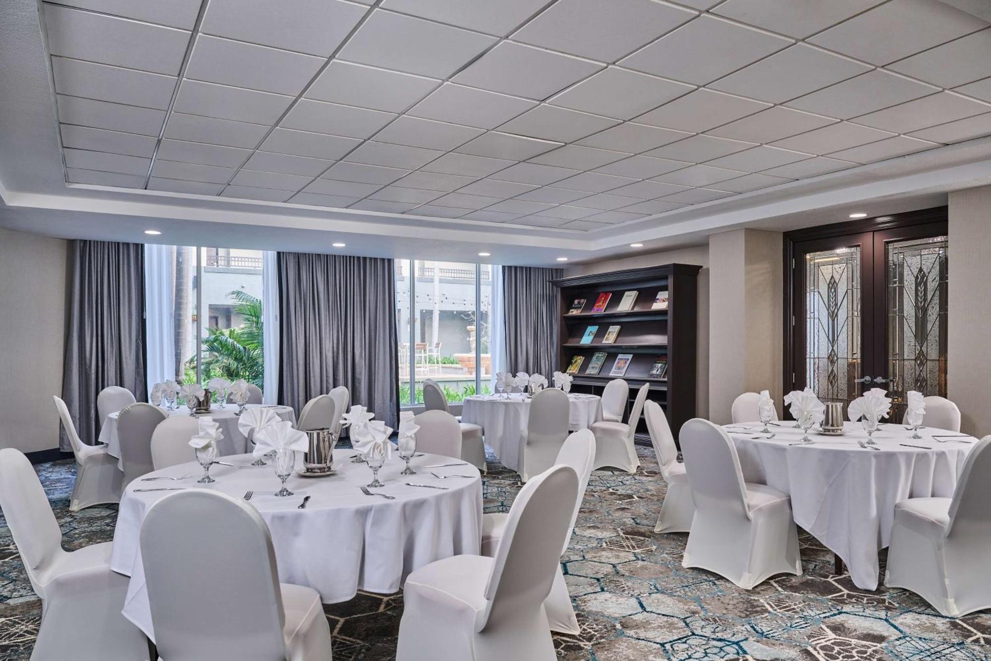 לוס אנג'לס Doubletree By Hilton Chatsworth מראה חיצוני תמונה