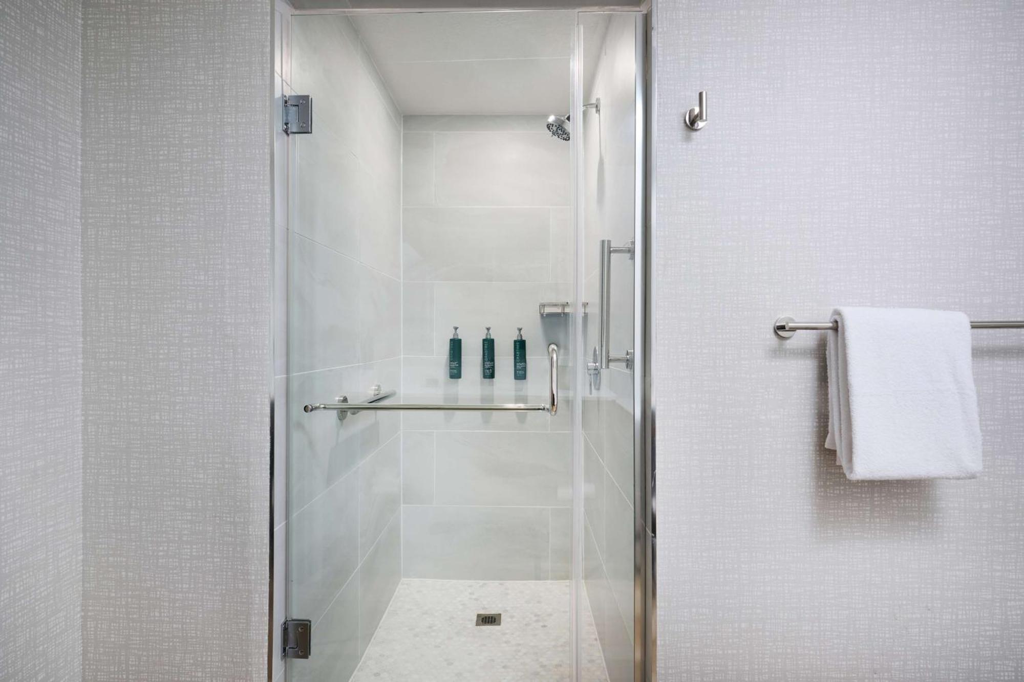 לוס אנג'לס Doubletree By Hilton Chatsworth מראה חיצוני תמונה